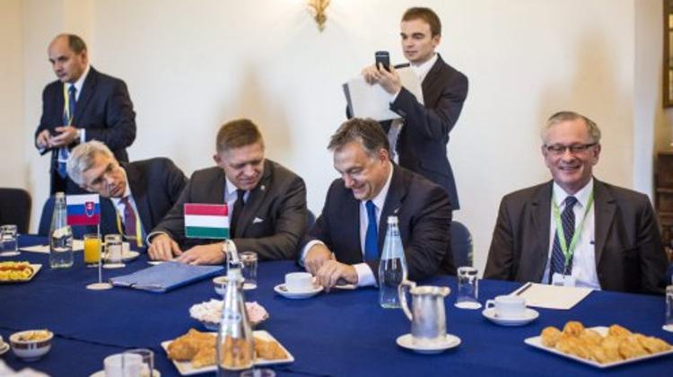 V4 Countries, Including Hungary, To Send Border Patrol And Police Officers To Greece