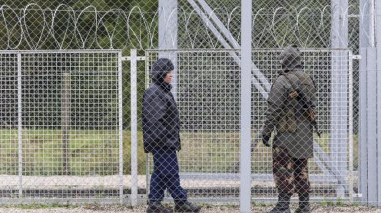 Jobbik To File Complaint Over Hungarian Border Fence Costs