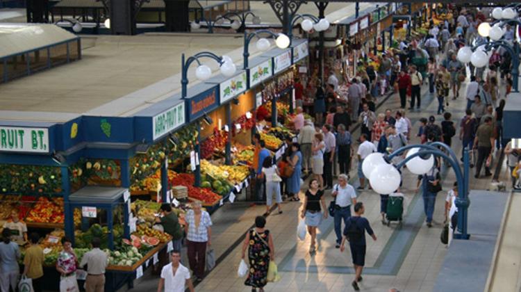 Holiday Opening Hours At Budapest Markets Before New Year