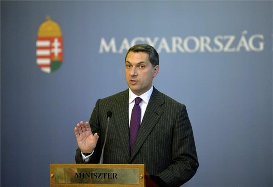 Hungarian Government Office Chief Lázár Praises Tusk, Condemns Soros