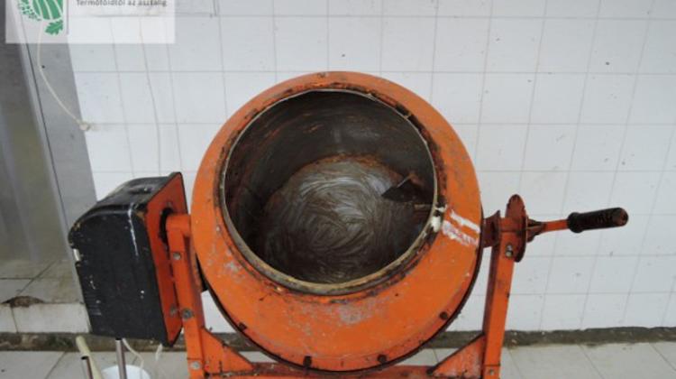 Video Article: Busted: Gyros Was Made In Cement Mixer In Hungary