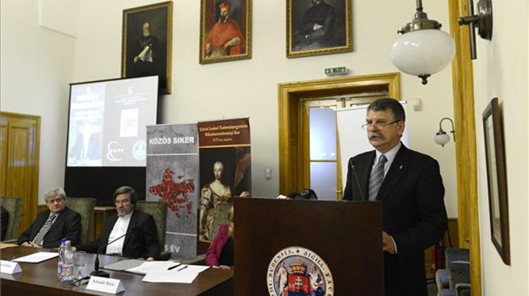 Hungary's House Speaker Urges Forming New World Order