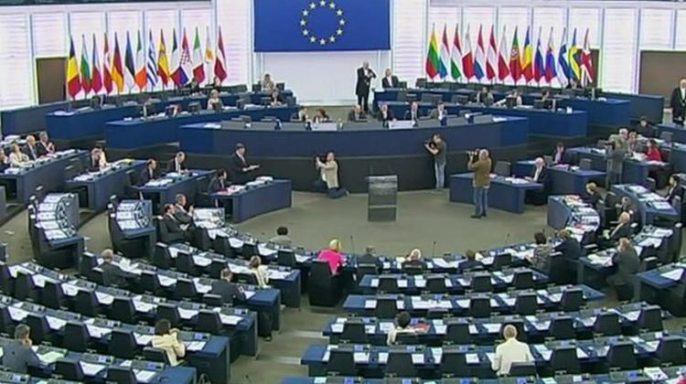 EP Adopts Resolution On Hungary Without Article 7 Call