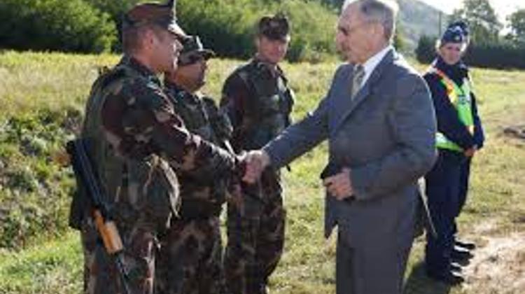 Defence Minister: Hungarian Soldiers Stand Ground In Crises