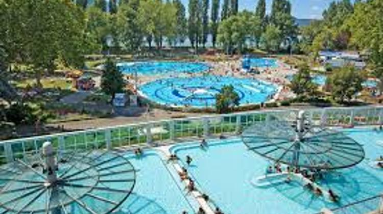 Budapest Spas Close Strong Year
