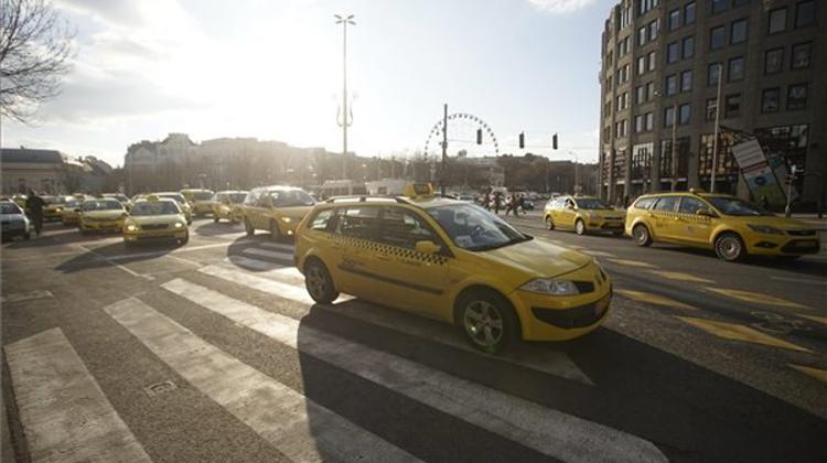 Budapest Taxi Drivers End Demo