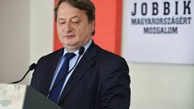 Xpat Opinion: Serious Accusations Fly Over Jobbik’s Russian Connections