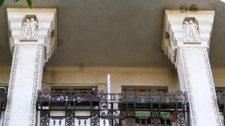 Building In Budapest Evacuated As Column Falls