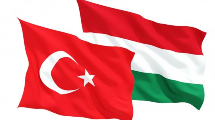 Hungary Voices Shock At Ankara Blast