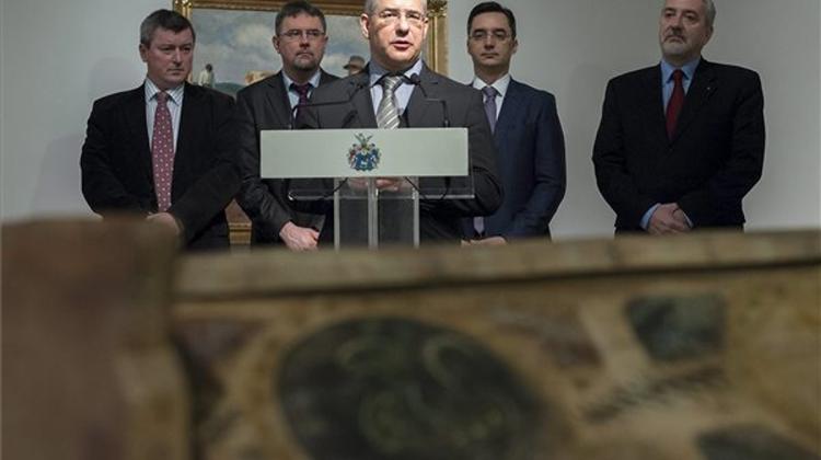 Ruling Parties Start 3-Day Session In NE Hungary