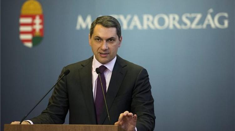 Hungarian Cabinet Chief Slams Greece Over “Forcing Migration Onto Hungary”