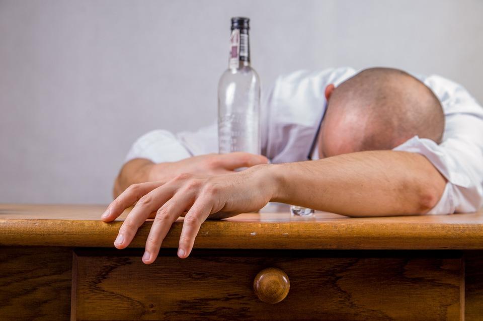 Toxicologist Concerned About Rising Alcoholism In Hungary