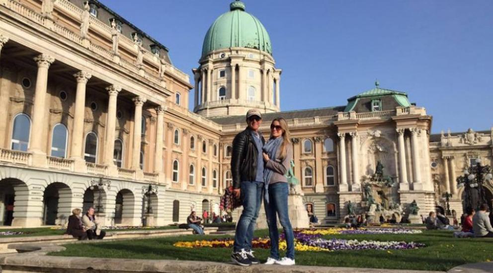 “Greetings From Hungary” Actor Antonio Banderas Posts Pic From Buda Castle