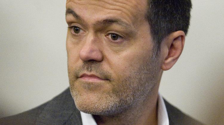 Habony Launches Free Daily Newspaper