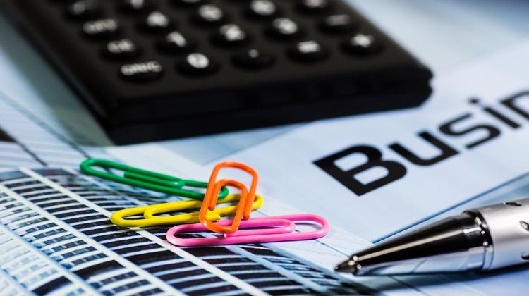 Business Confidence Improves Slightly In Q1