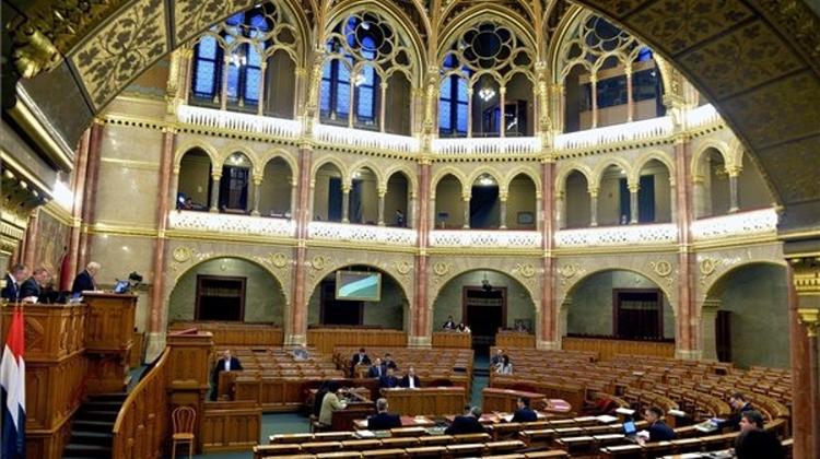 Parliament Holds Debate On Offshore Business