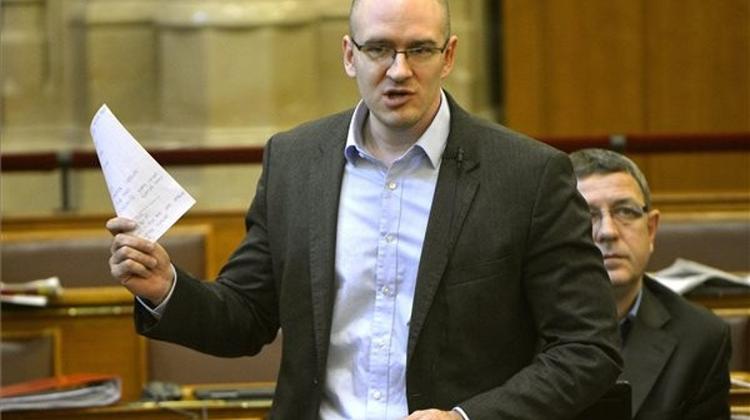 NBH-Scandal – Jobbik Lambasts Central Bank Governor Over “Financing State”