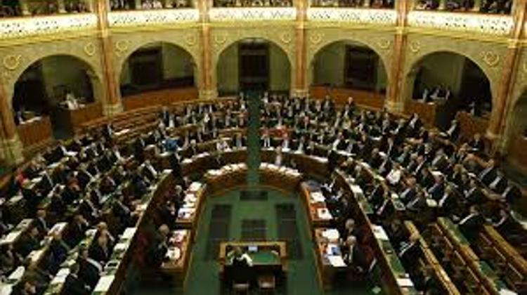 Parties Divided On Counter-Terrorism Constitutional Amendment Proposal