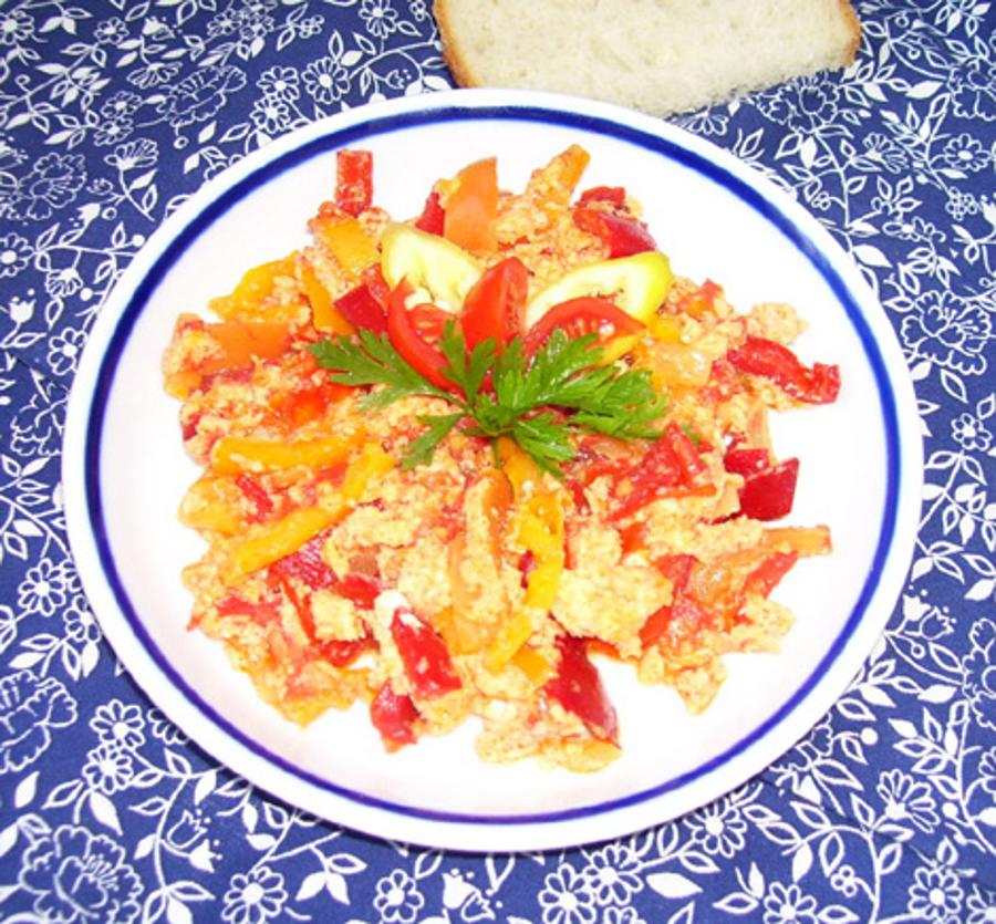 Recipe Of The Week: Hungarian Lecsó With Eggs