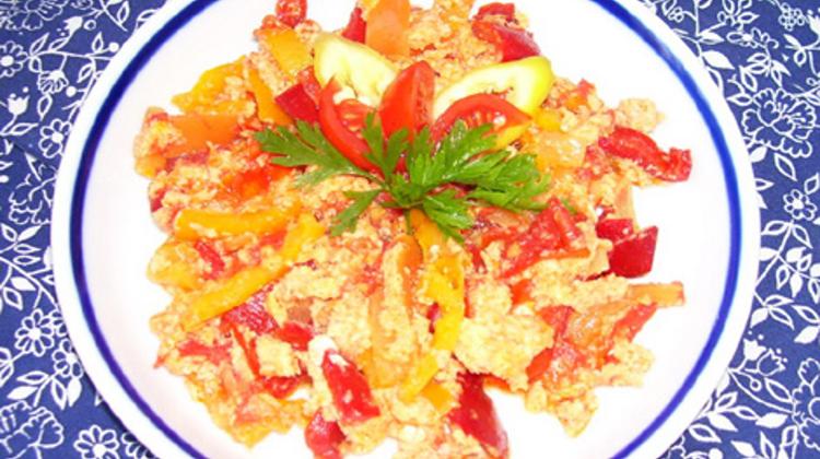 Recipe Of The Week: Hungarian Lecsó With Eggs