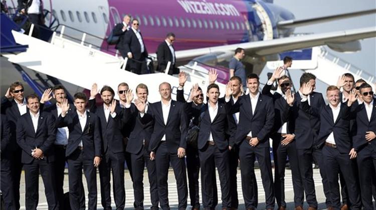 Hungarian National Football Team Rewarded