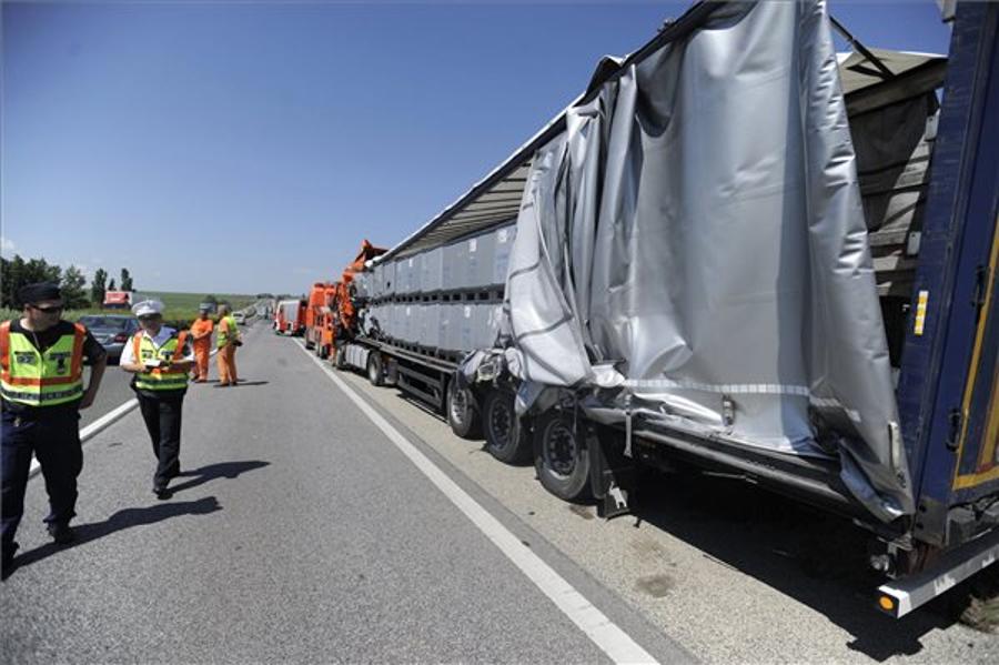 Trucks Form 12km Tailback At Hungarian - Austrian Border