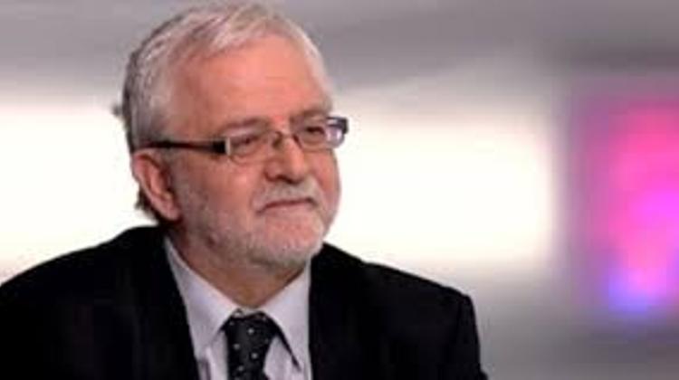 Hungarian Party DK Frowns On PM For Backing Trump