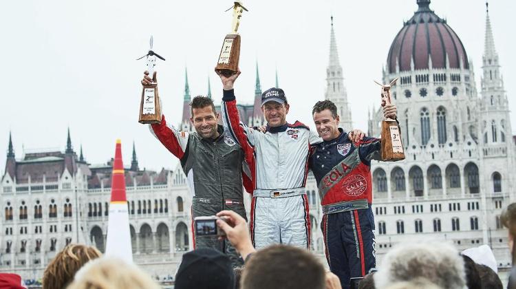 Dolderer Wins Red Bull Air Race In Rainy Budapest