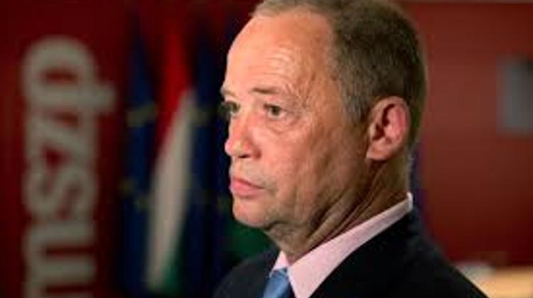 Socialist MEP Turns To Top Court Over Migrant Quota Referendum