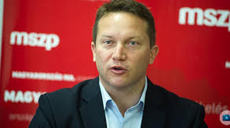 Opposition Parties Accuse Govt Of Seeking Exit From EU