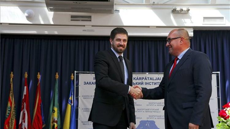 Magyar Opens French Summer School