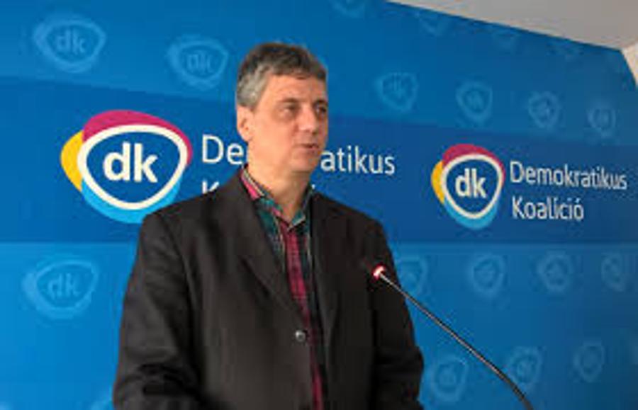 Opposition DK Condemns Govt Referendum Posters