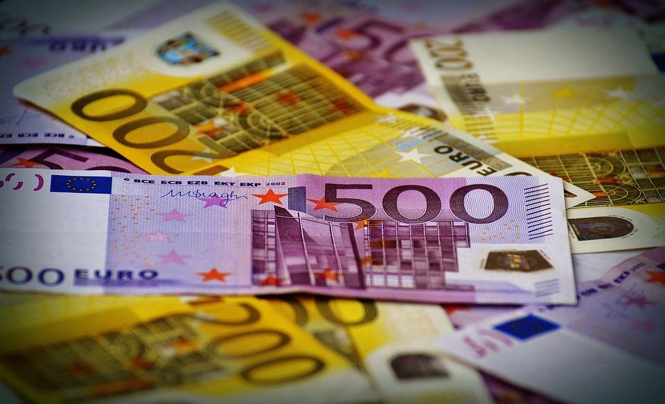 Varga: No Hurry To Adopt Euro