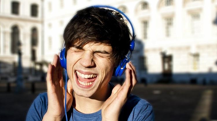 Corey Baker Dance (UK): 'Headphones', 16 August @ Sziget Theatre & Dance Tent Presented By XpatLoop.com