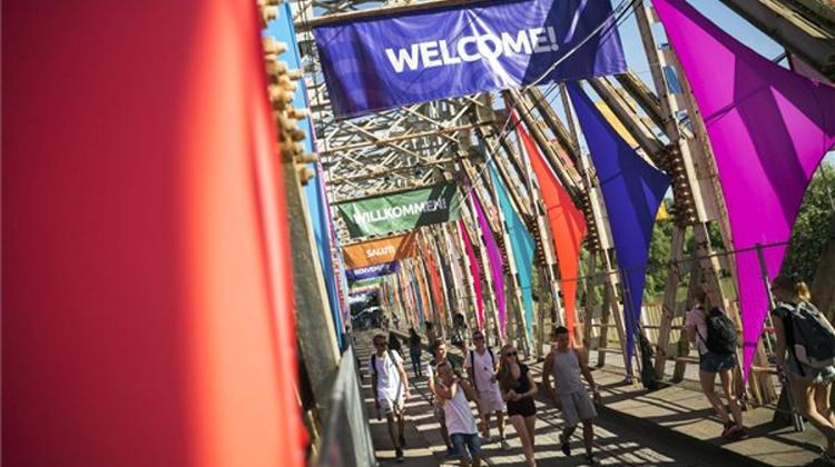 Sziget Festival Opens Weds With Rihanna, Muse, Manu Chao In Lineup