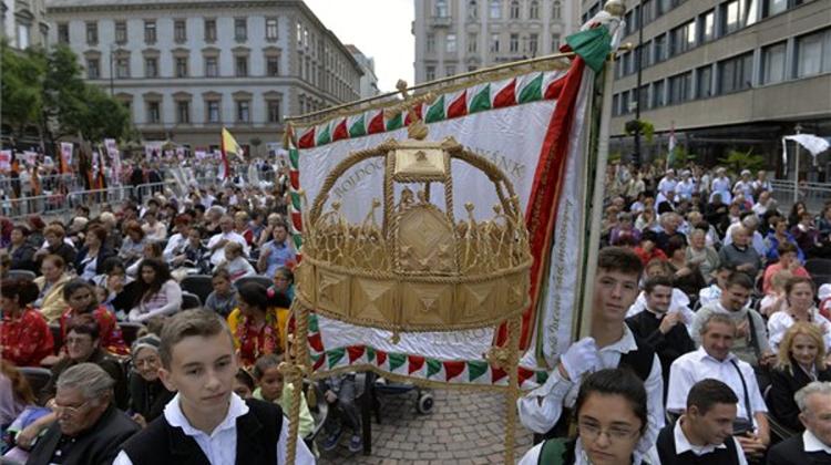 Understanding Patriotic Vocabulary On National Holiday