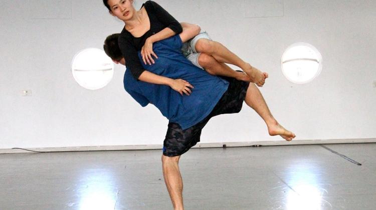 Etay Axelroad & Chiaki Horita (ISR): 'Duo Angle', 15 August @ Sziget Theatre & Dance Tent Presented By XpatLoop.com