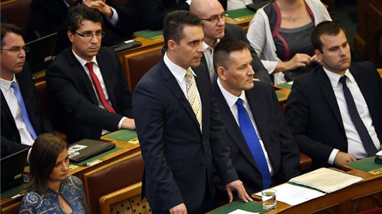 Xpat Opinion: PM Orbán Challenged By Vona