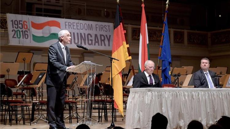 Balog Marks 1956 Anniversary At Ceremony In Berlin