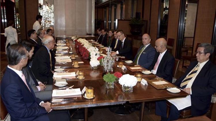 Hungarian Foreign Minister Urges Closer EU-Thailand Ties