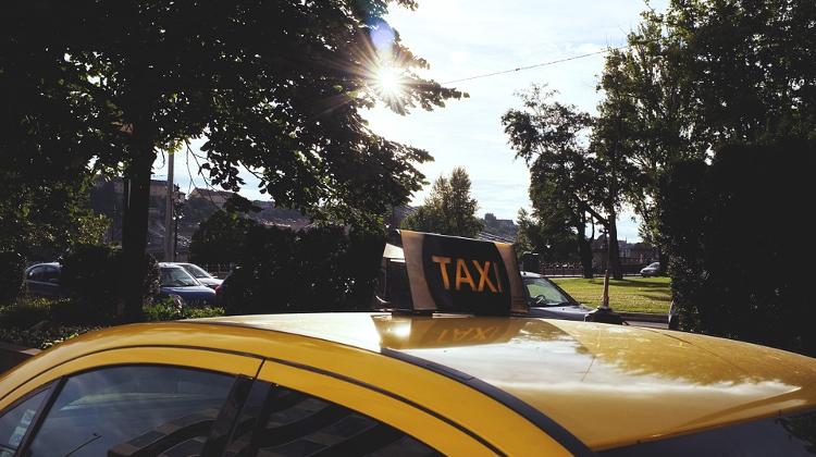 Hungarian Government To Set Up Taxi Watchdog