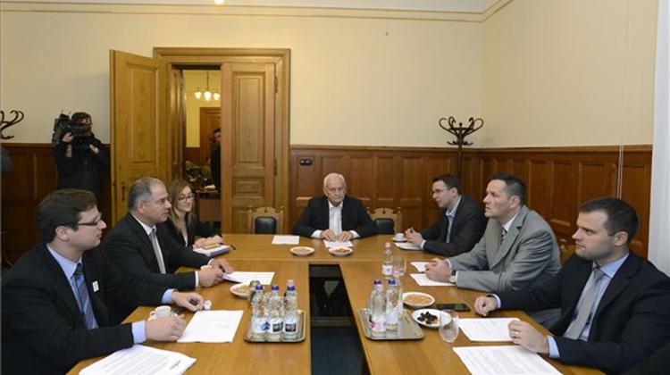 Gulyás: European Left Still Forcing Migrant Resettlement