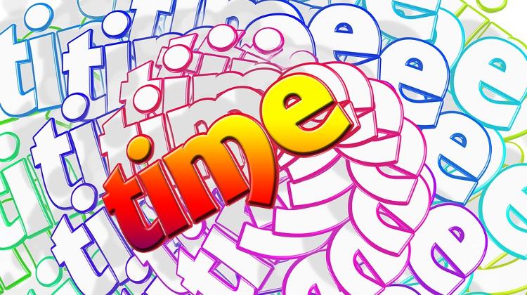 Hungarians Work 32.6 Years On Average