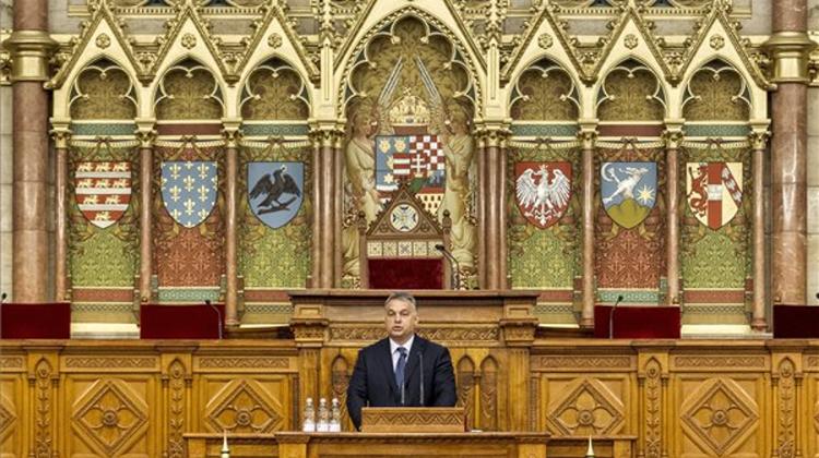 Orbán Calls For Higher Wages At EBRD Conference