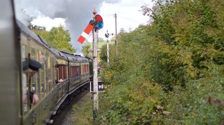 New Railway Link To Airport Promised