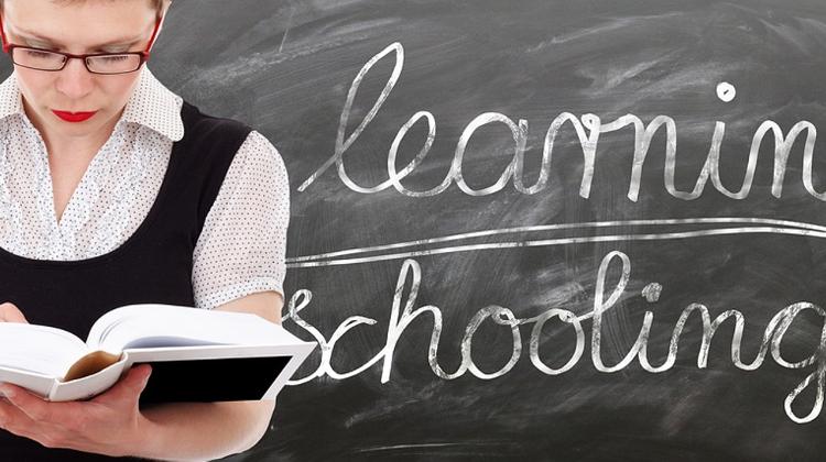 Socialists Propose Day Of Parliamentary Debate On Public Education