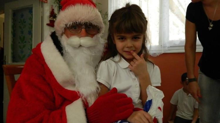 All Nations Lions Club: Packing St Nicholas Bags For 1000 Children, 26 November