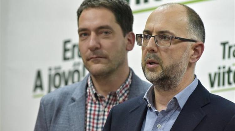 Opinion: Hungarian Party Gets Into Romanian Parliament