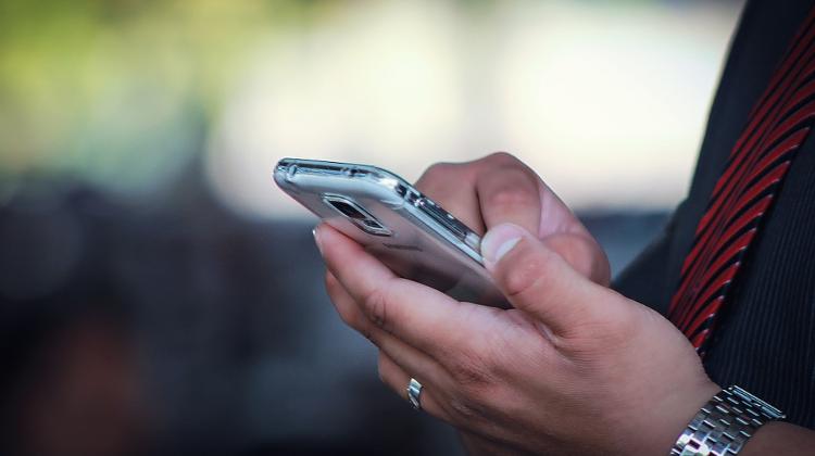 News Portals, Social Media Most Read On Hungarians’ Smartphones