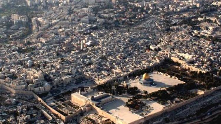 ‘Golden Jerusalem’ Photo Exhibition Opens In Budapest